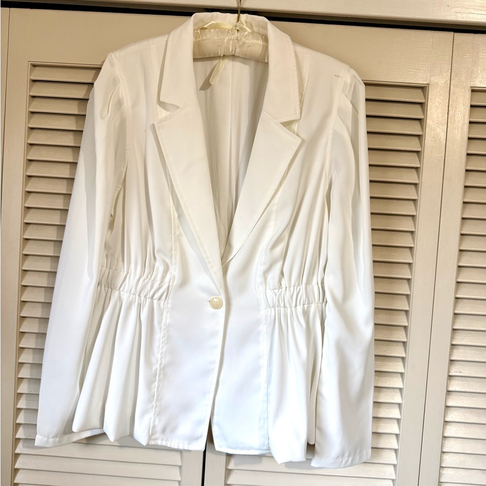 Mystree Classic Cream Blazer